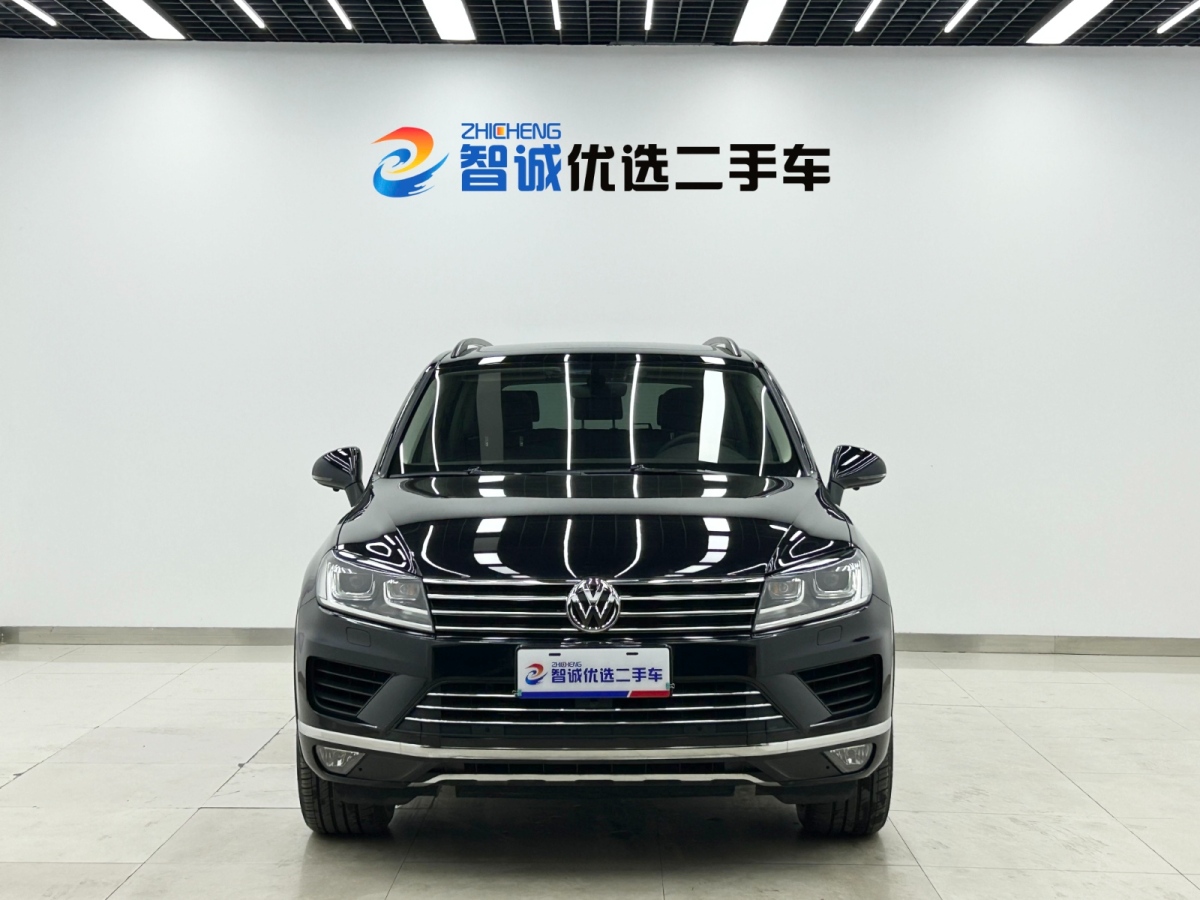 Volkswagen Touareg 2017 immagine di auto #2