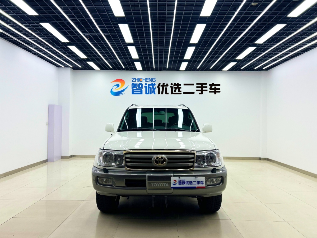 Toyota Land Cruiser 2005 immagine di auto #2