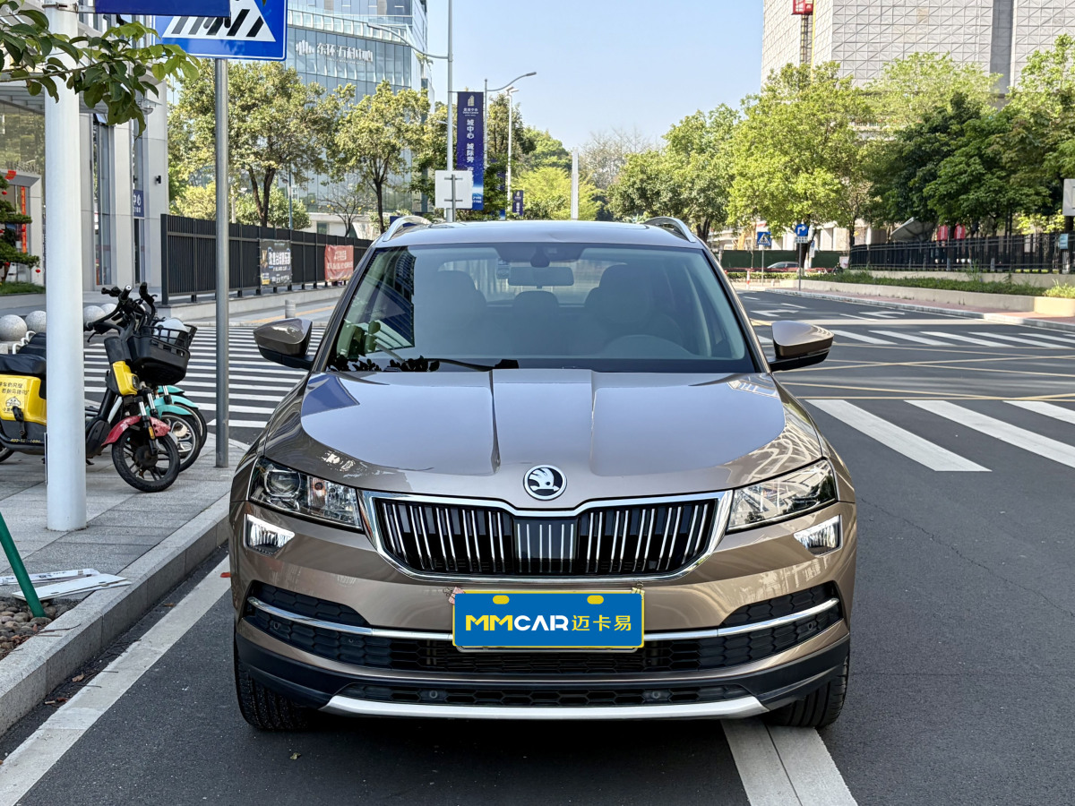 Skoda Karoq 2020 car image #2