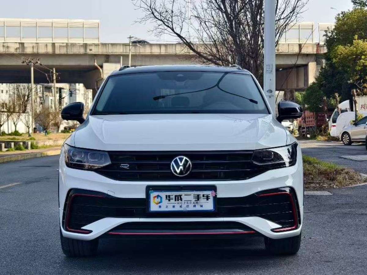 Volkswagen Tiguan X 2024 immagine di auto #2