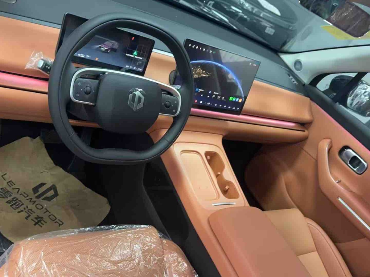 零跑汽车 零跑C16 2025 汽车图片 #2