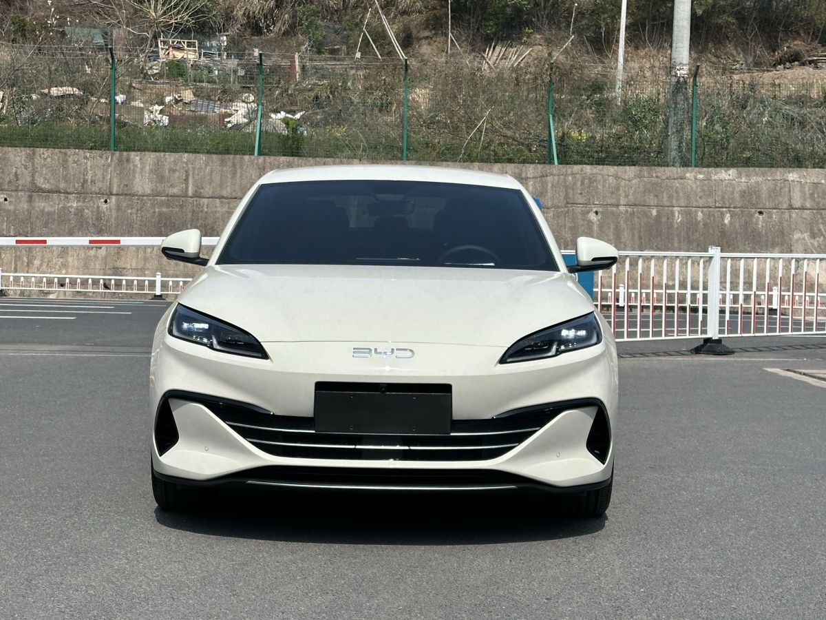 BYD Seal 06 DM-i 2025 car image #2