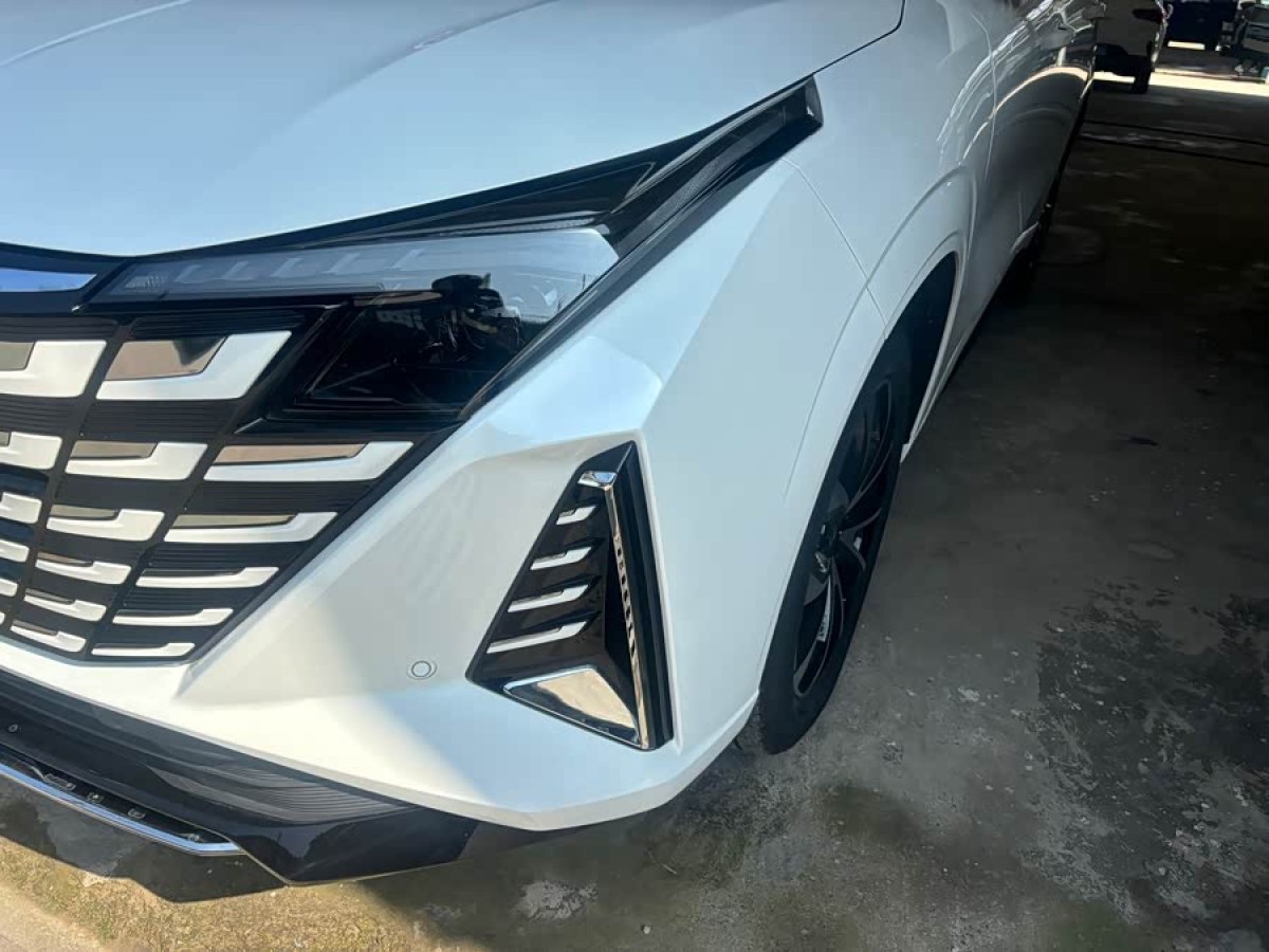 Changan UNI-Z PHEV 2025 immagine di auto #2