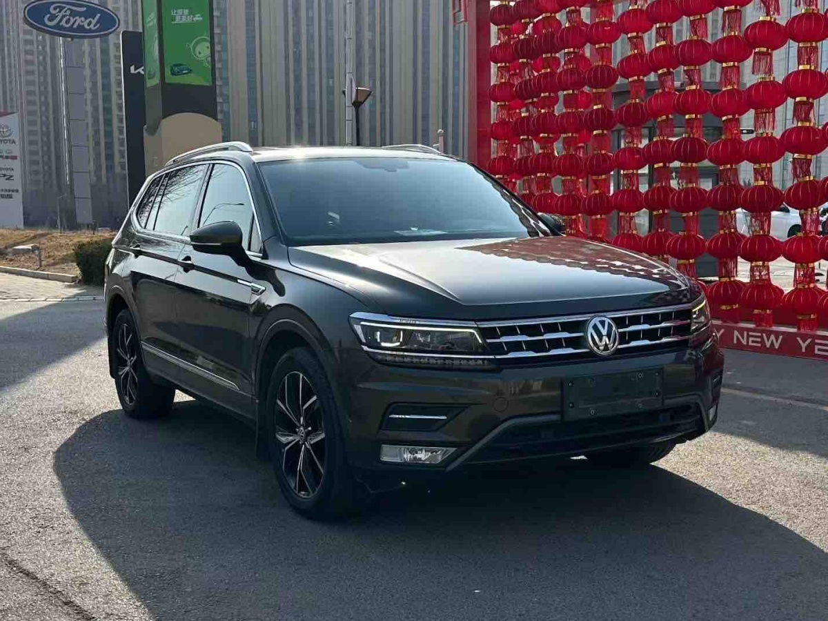 Volkswagen Tiguan X 2017 imagem de carro #2