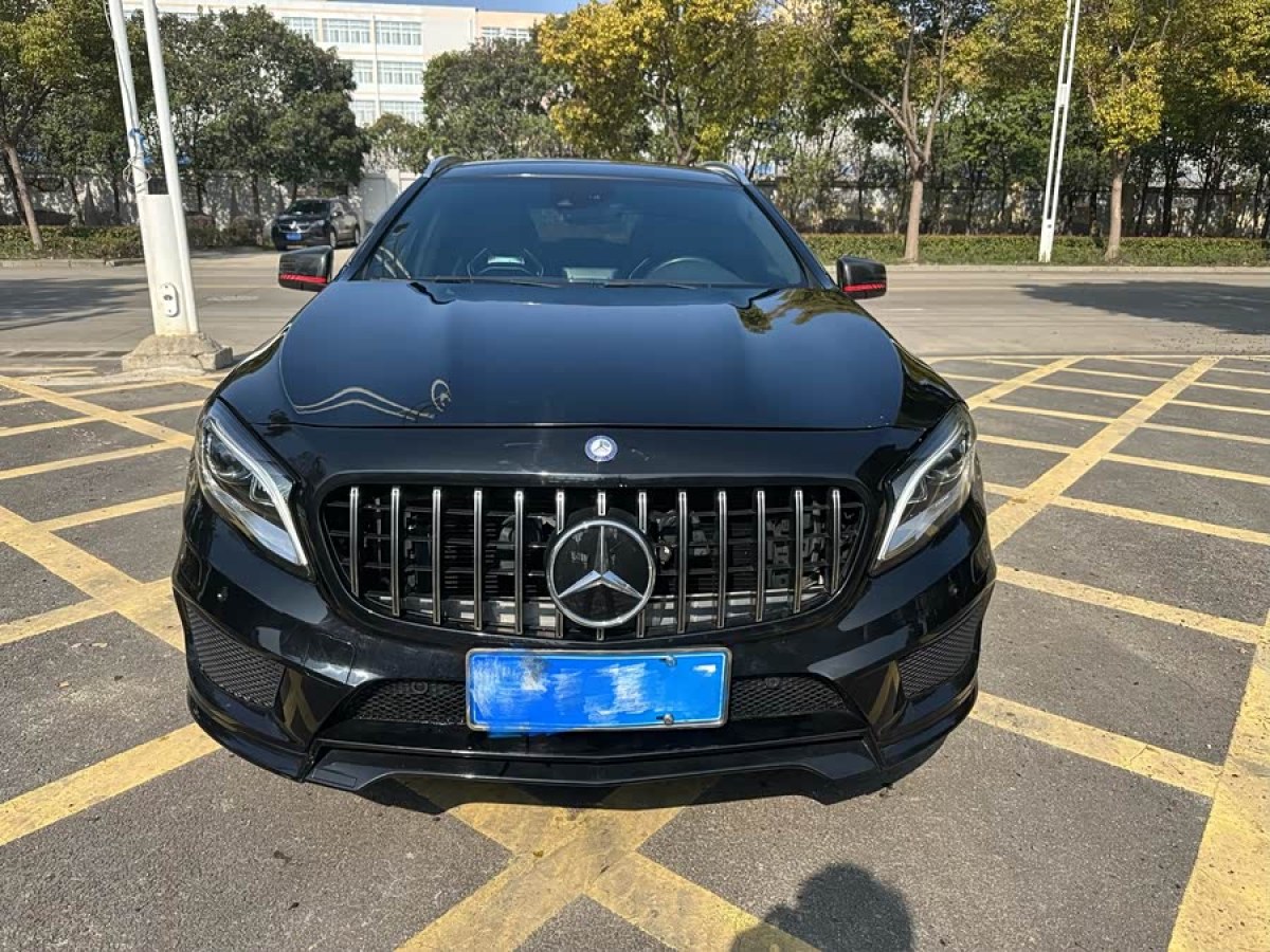 Mercedes-Benz GLA AMG 2015 car image #2