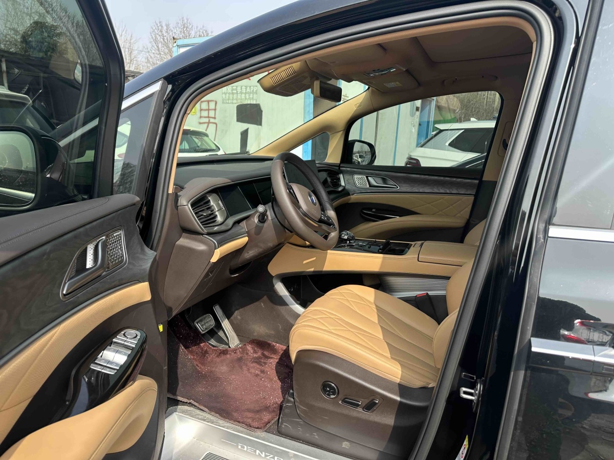 Denza D9 2025 immagine di auto #2