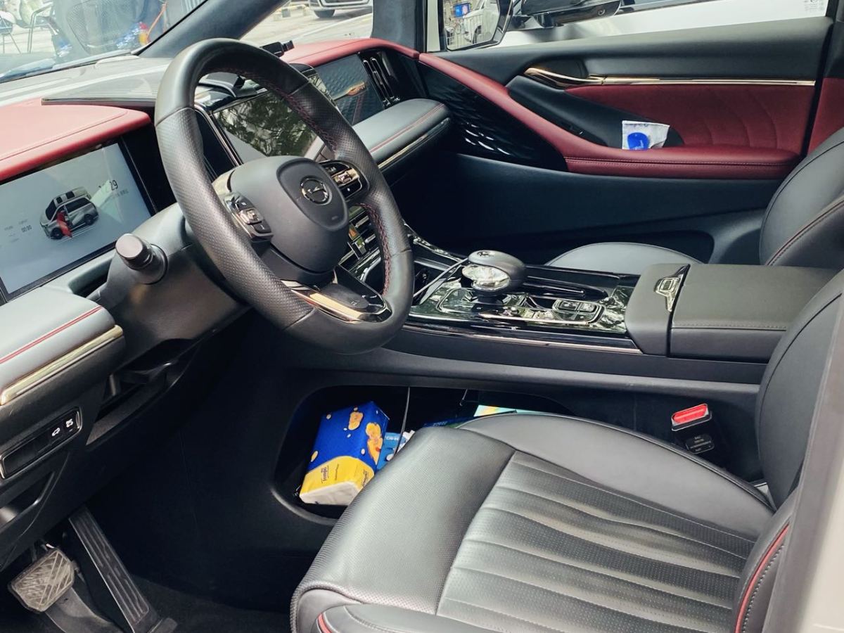 广汽传祺 传祺M8 2023 汽车图片 #2