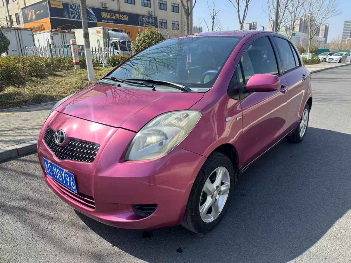 Toyota Yaris 2009 car image #2