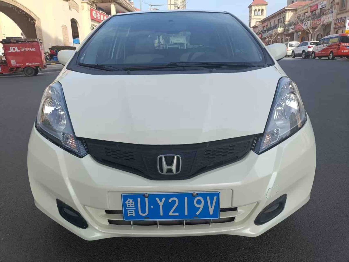 Honda Fit 2014 car image #2