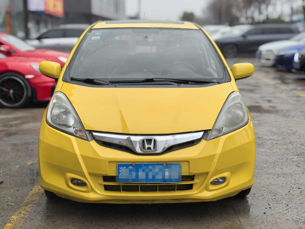 Honda Fit 2011 صورة سيارة #2