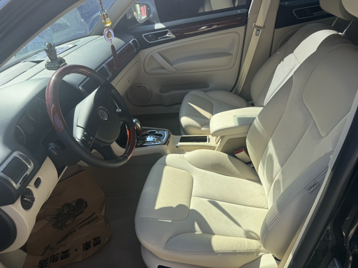 Volkswagen Passat Lingyu 2009 car image #2