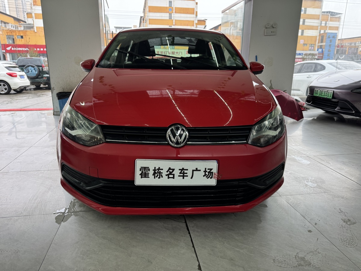 Volkswagen Polo 2018 car image #2