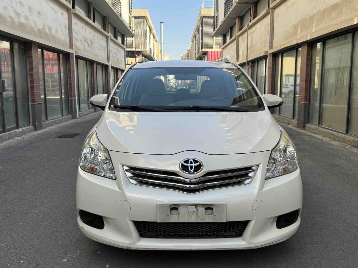 Toyota Verso 2014 car image #2