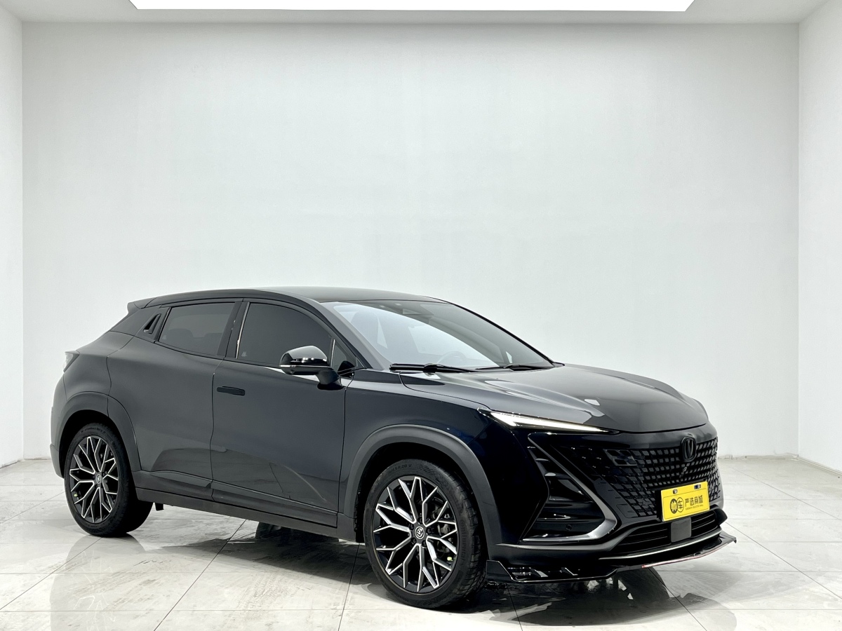 Changan UNI-T 2021 صورة سيارة #2