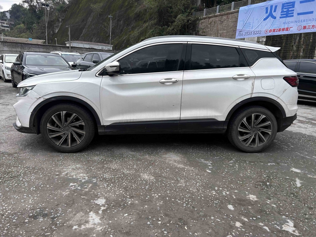 GEELY Coolray 2019 immagine di auto #2