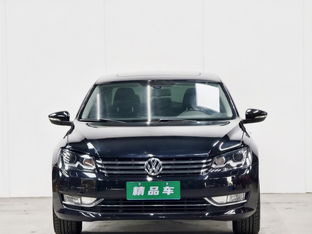 Volkswagen 2015 car image #2