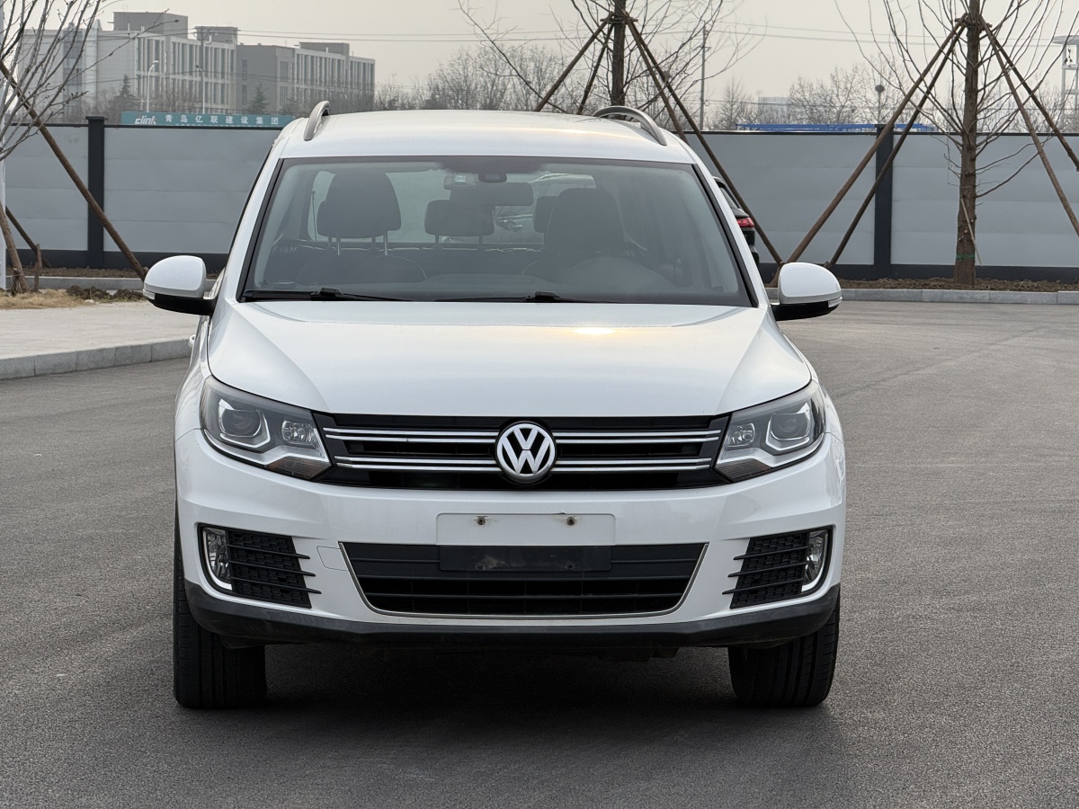 Volkswagen Tiguan 2016 car image #2