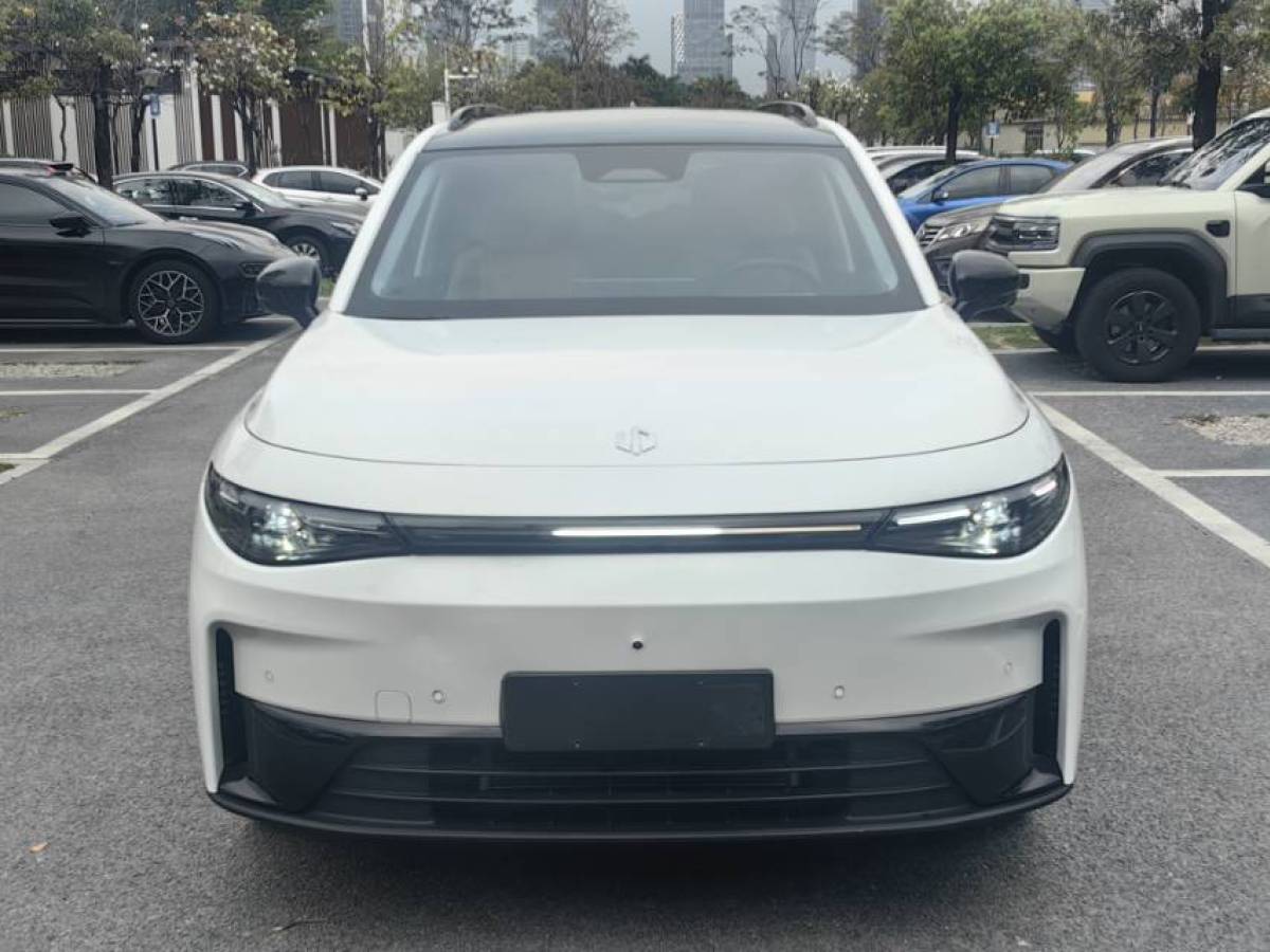 零跑汽车 零跑C16 2024 汽车图片 #2