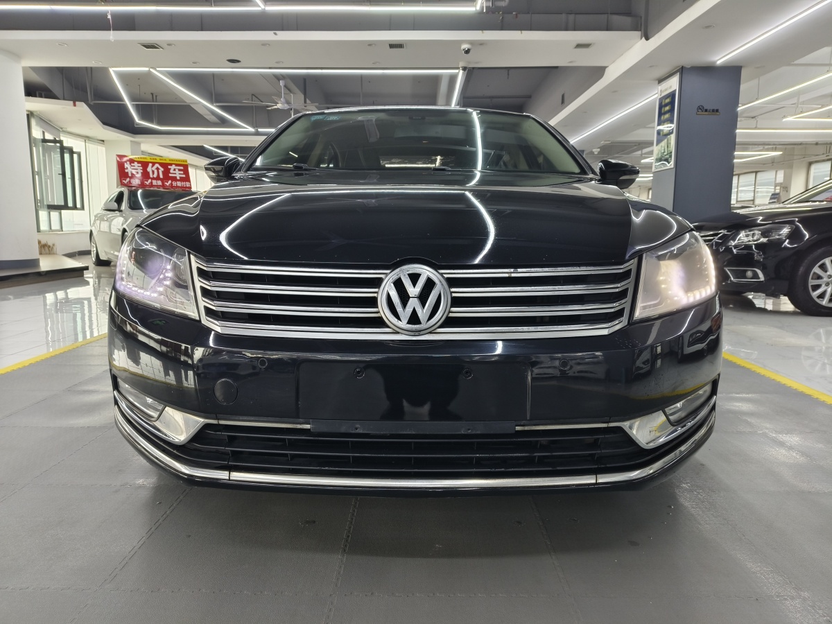 Volkswagen 2014 car image #2