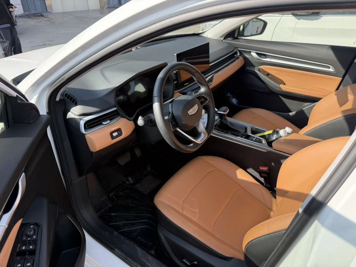GEELY Emgrand 2024 #2 GEELY Emgrand 2024 car image #2