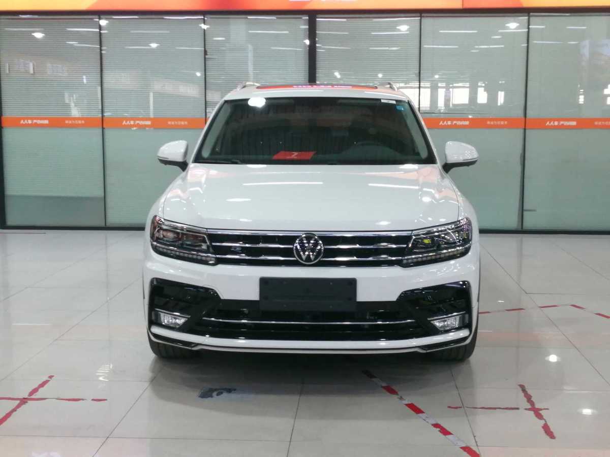 Volkswagen Tiguan L 2021 car image #2