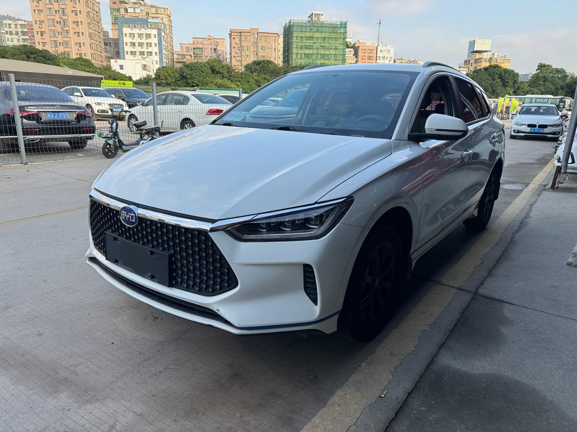 BYD e2 2020 #2 BYD e2 2020 immagine di auto #2