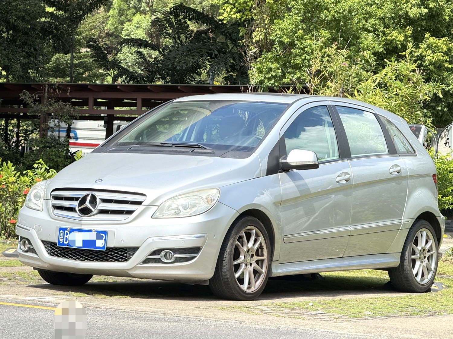 Mercedes-Benz B Class 2010 #2 Mercedes-Benz B Class 2010 صورة سيارة #2