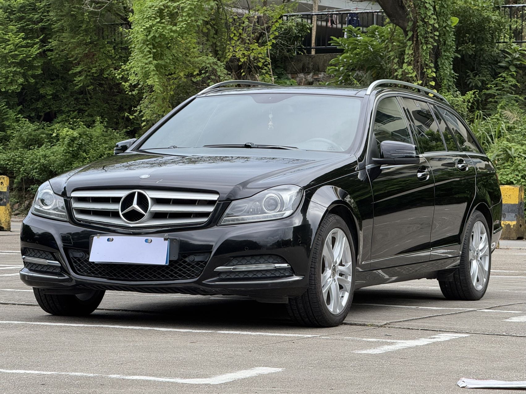 Mercedes-Benz C Class (Imported) 2014 #2 Mercedes-Benz C Class (Imported) 2014 car image #2