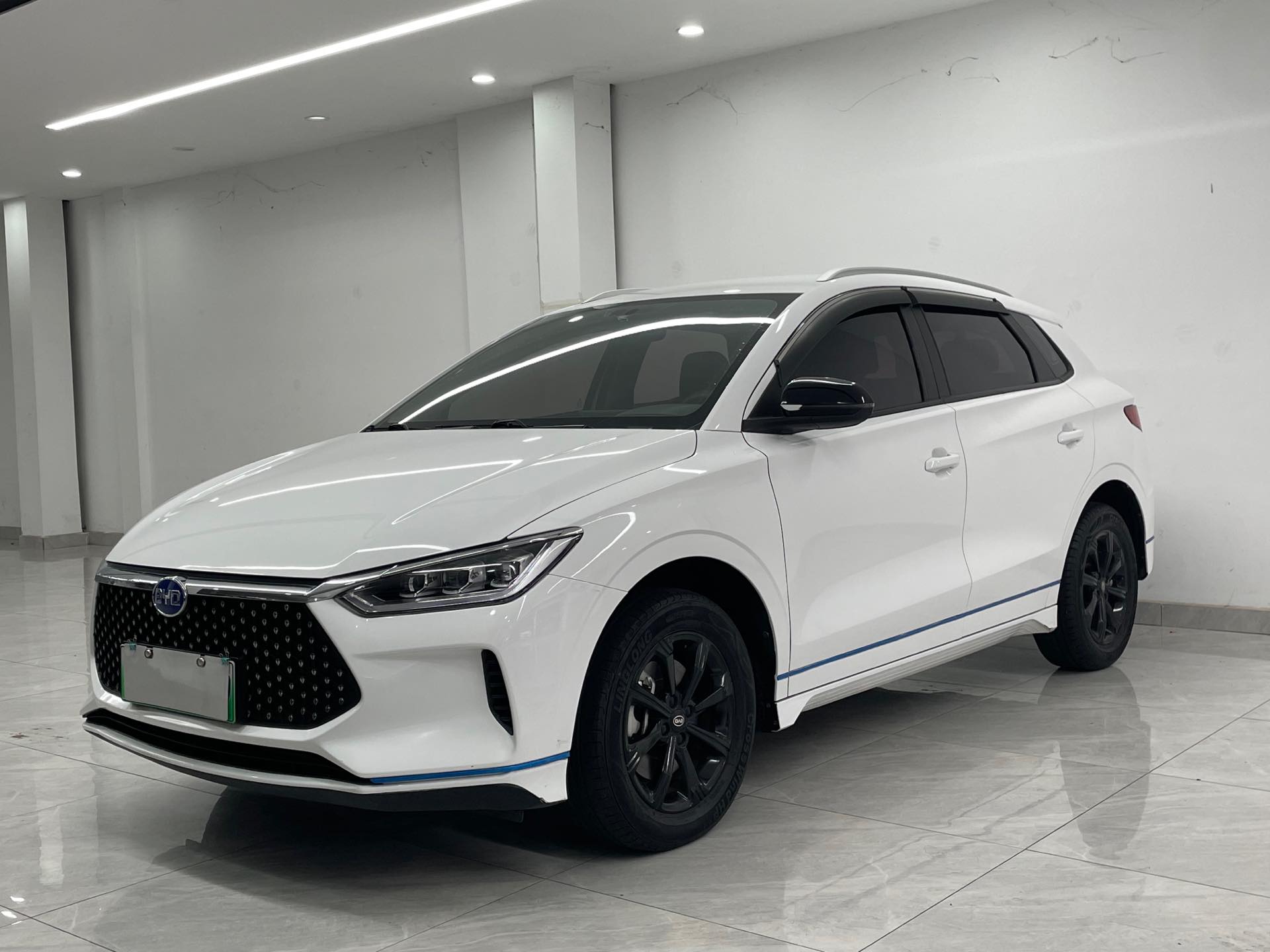 BYD e2 2020 #2 BYD e2 2020 صورة سيارة #2