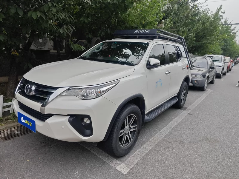 Toyota Fortuner 2018 #2 Toyota Fortuner 2018 immagine di auto #2