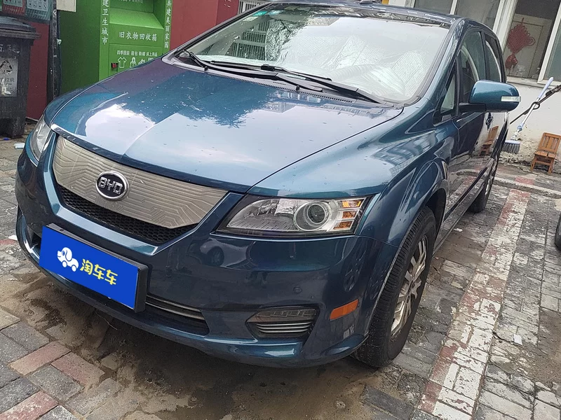 BYD e6 2015 #2 BYD e6 2015 car image #2