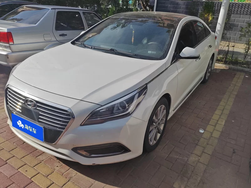 Hyundai Sonata 2017 car image #2