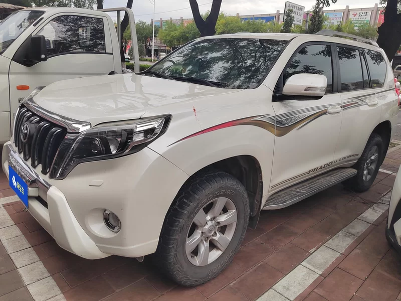 Toyota Prado (Imported) 2016 car image #2