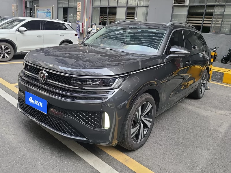 Volkswagen Tavendor 2023 car image #2