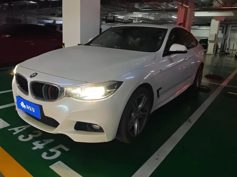 BMW 3 Series GT 2019 immagine di auto #2