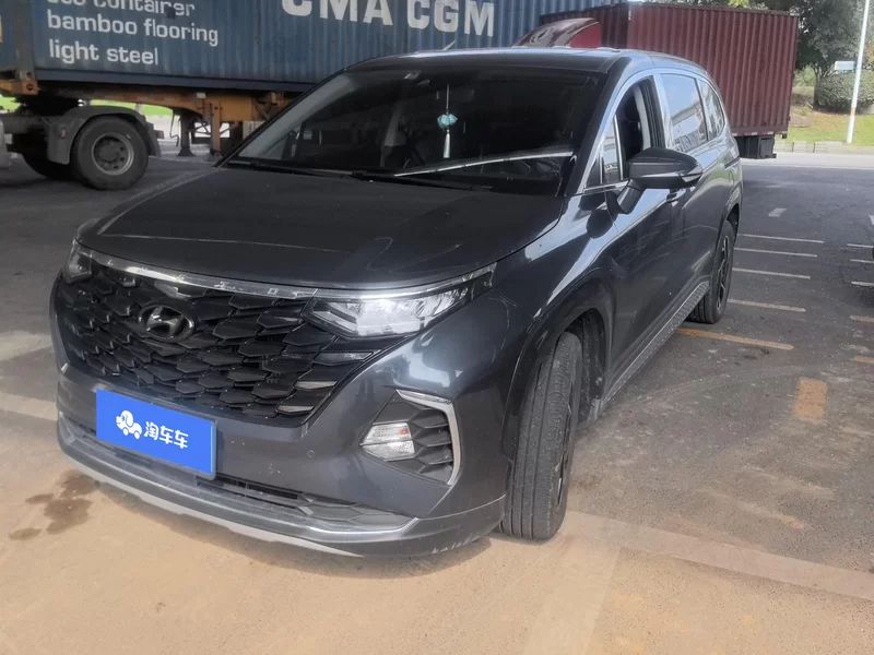 Hyundai Custo 2024 car image #2