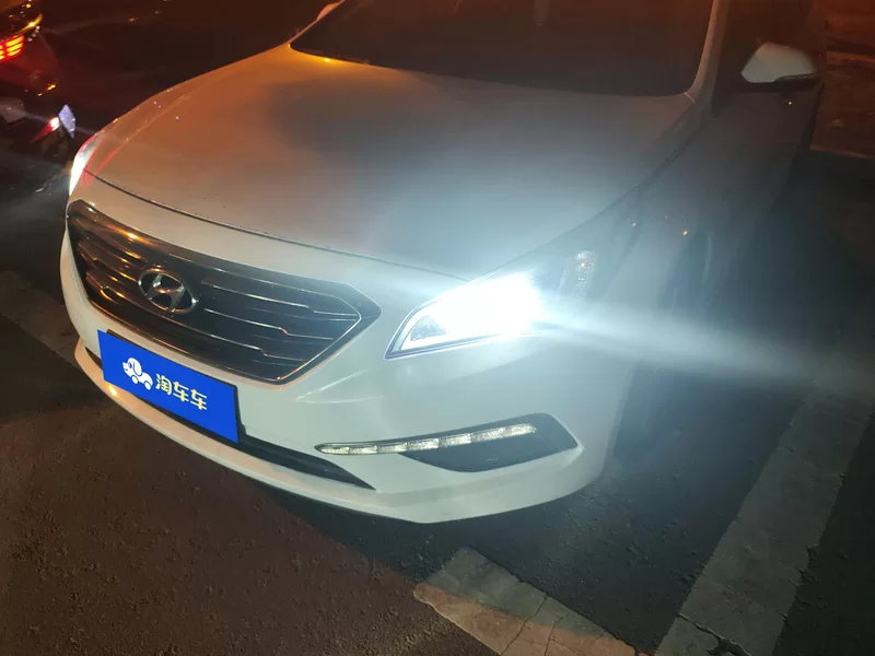 Hyundai Sonata 2015 car image #2