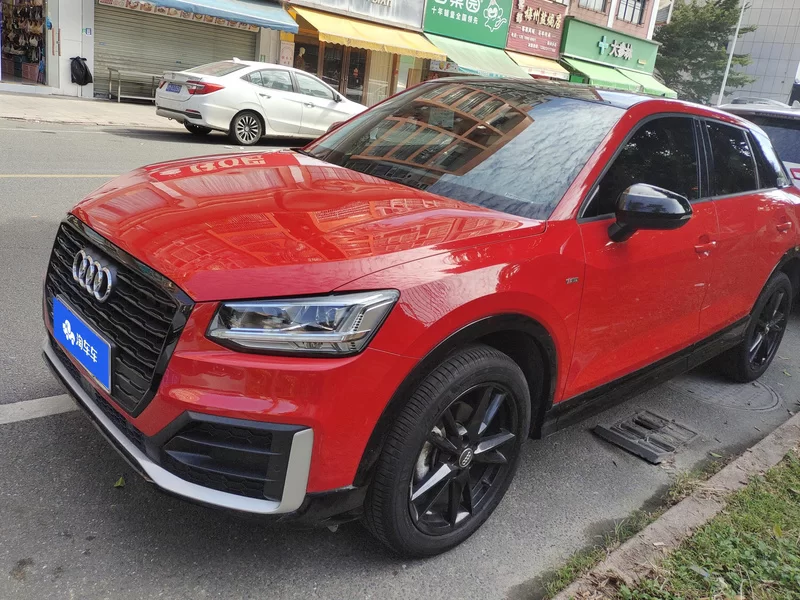 Audi Q2L 2019 immagine di auto #2