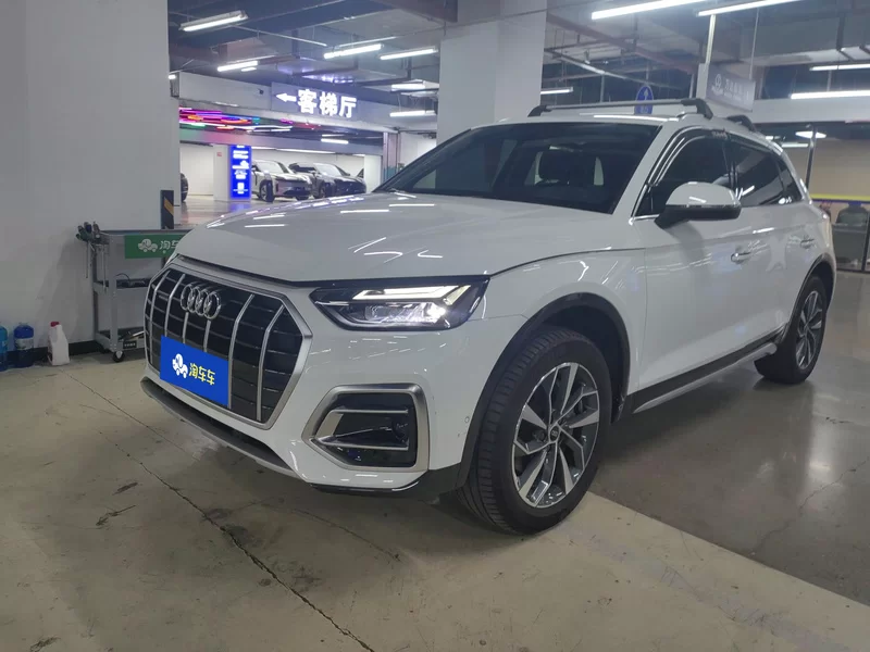 Audi Q5L Sportback 2022 car image #2