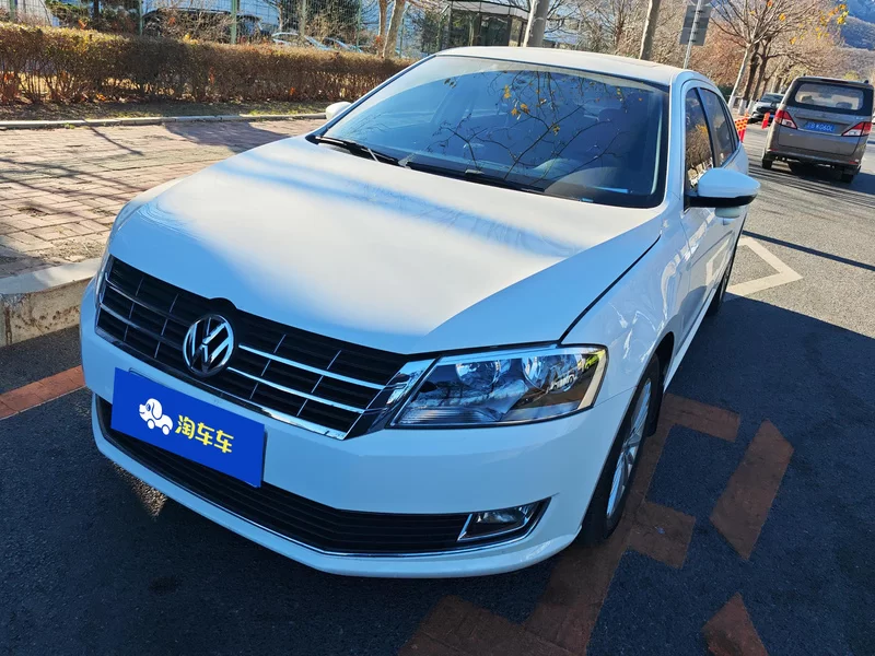 Volkswagen Gran Lavida 2015 car image #2