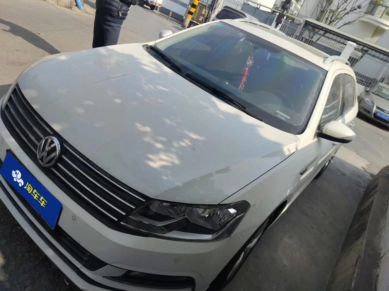 Volkswagen Gran Lavida 2018 immagine di auto #2