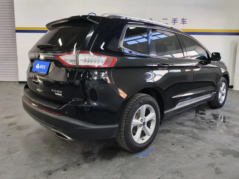 Ford Edge 2019 изображение автомобиля #2