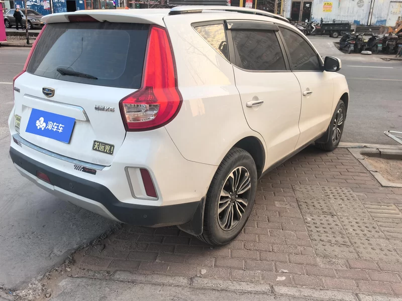 GEELY Vision X6 2017 immagine di auto #2