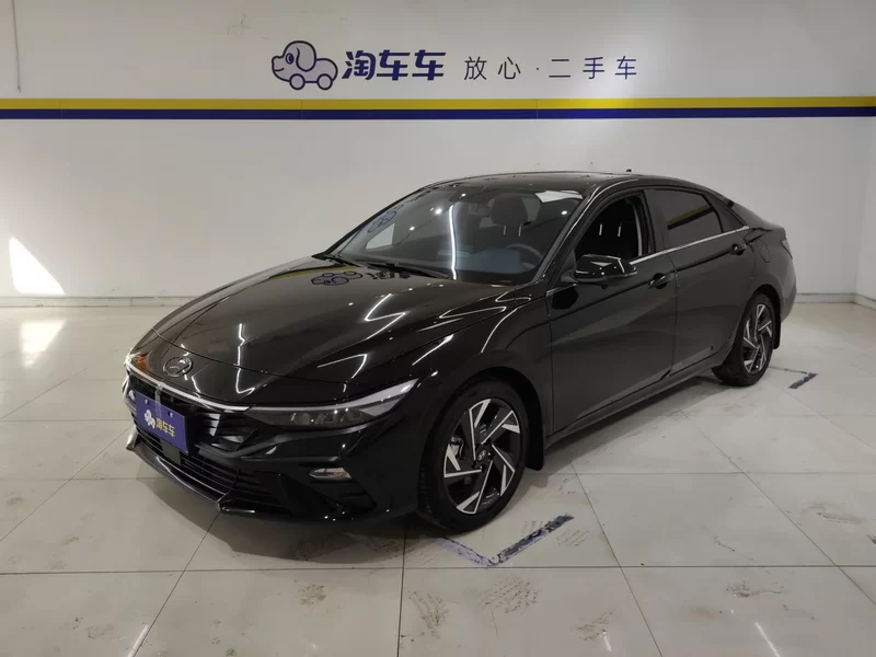 Hyundai Elantra 2023 car image #2