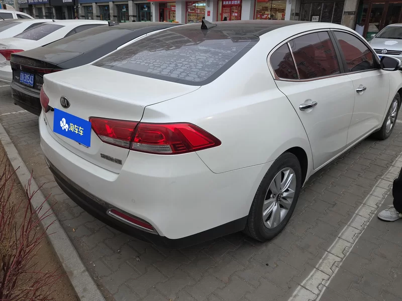 起亚 起亚K4 2015 汽车图片 #2