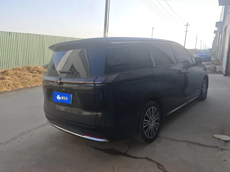 GAC Trumpchi E8 New Energy 2024 car image #2