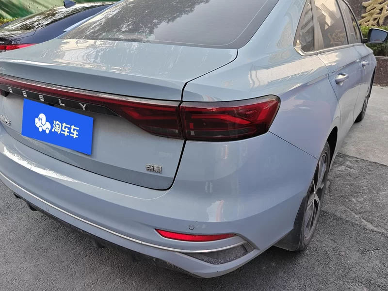 GEELY Emgrand 2023 car image #2