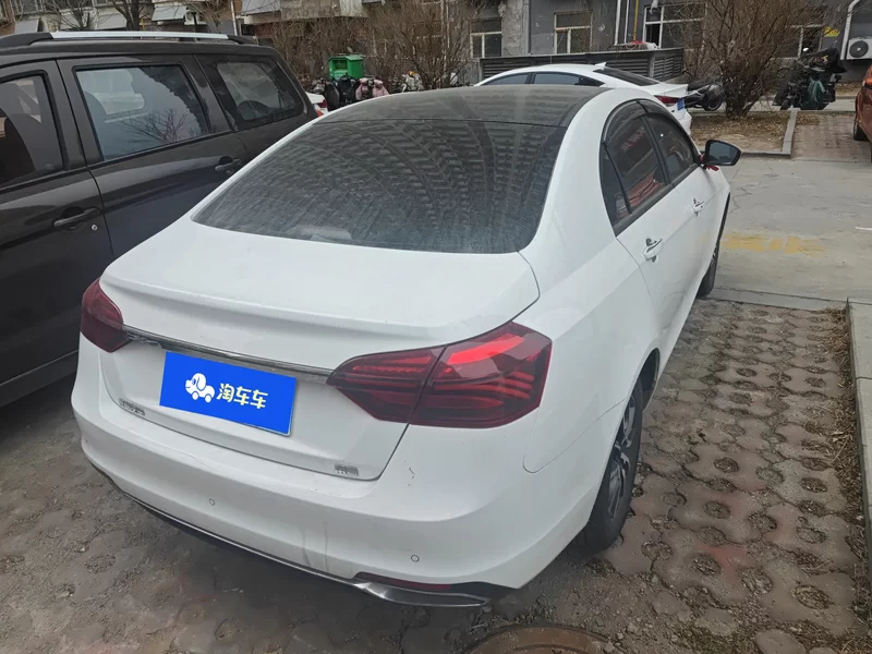 GEELY Emgrand 2019 #2 GEELY Emgrand 2019 car image #2