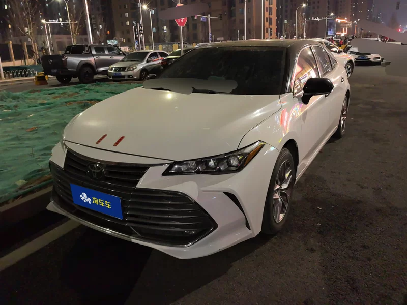 Toyota Avalon 2020 car image #2