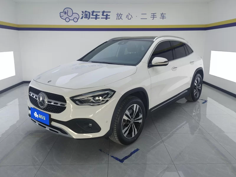 Mercedes-Benz GLA Class 2023 car image #2